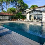 Pisciniste à Gujan-Mestras : quelles solutions en 2025